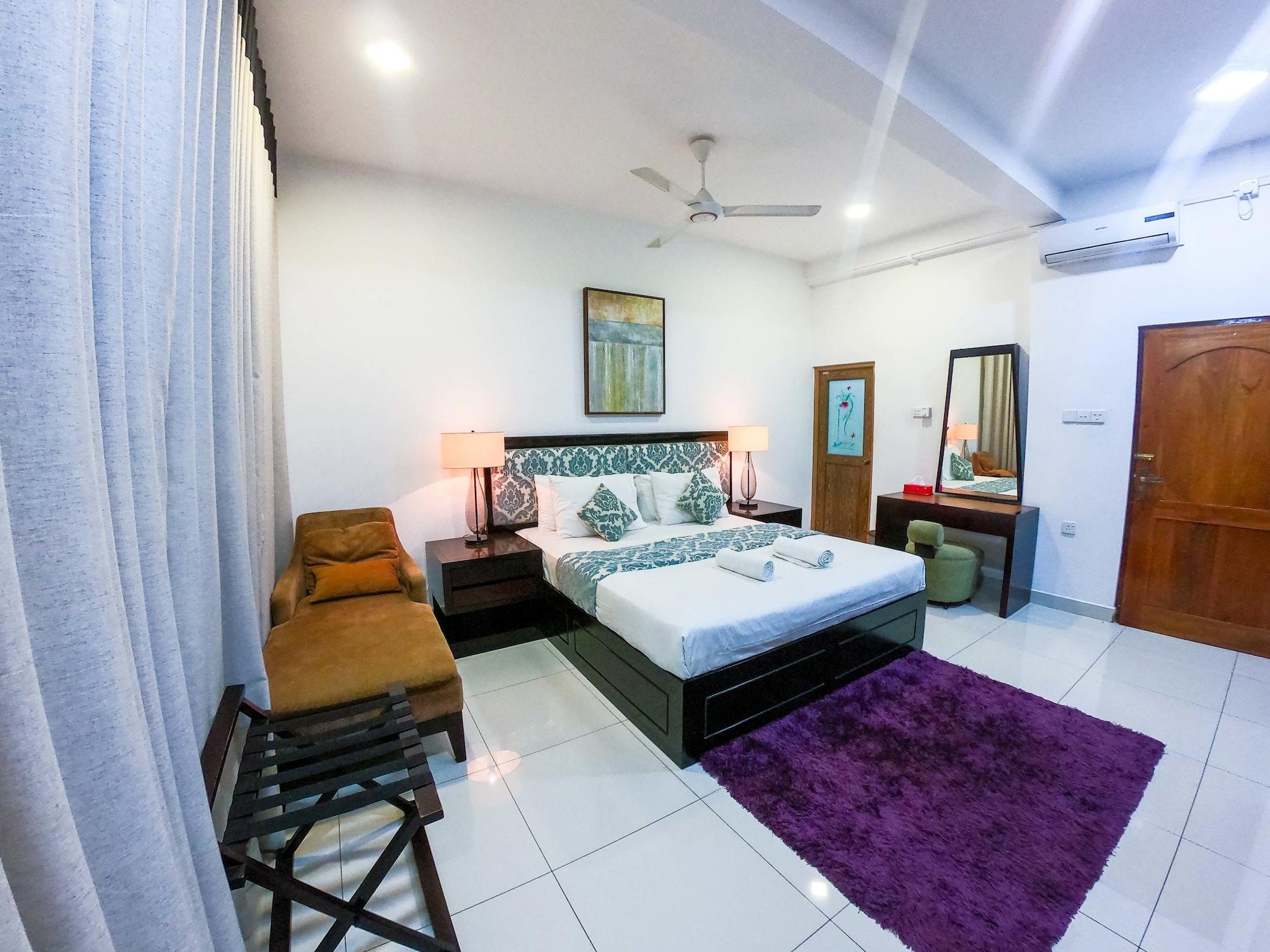 Romance Hills Hotel Kandy Exterior photo